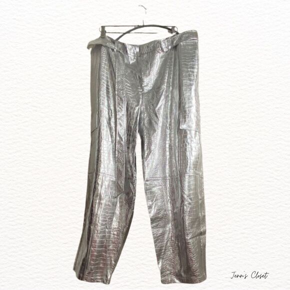 NWT Eloquii Silver Croc Cargo Pants, Size 22* - Picture 3 of 7